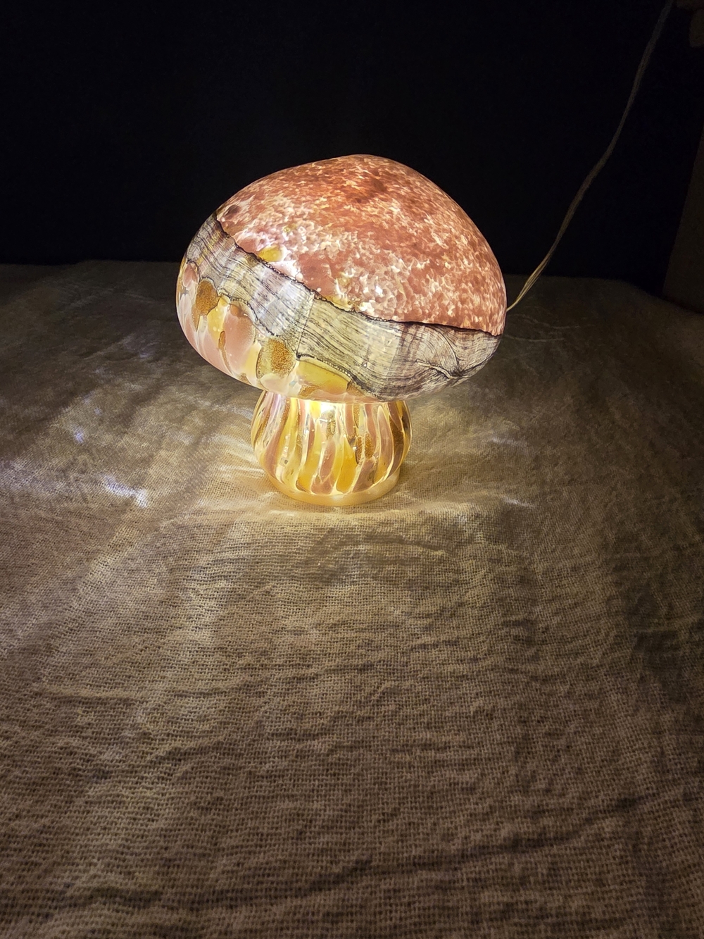 Hand-Blown Mushroom Glass Table Lamp/Nightlight Corded 4.5x4.5